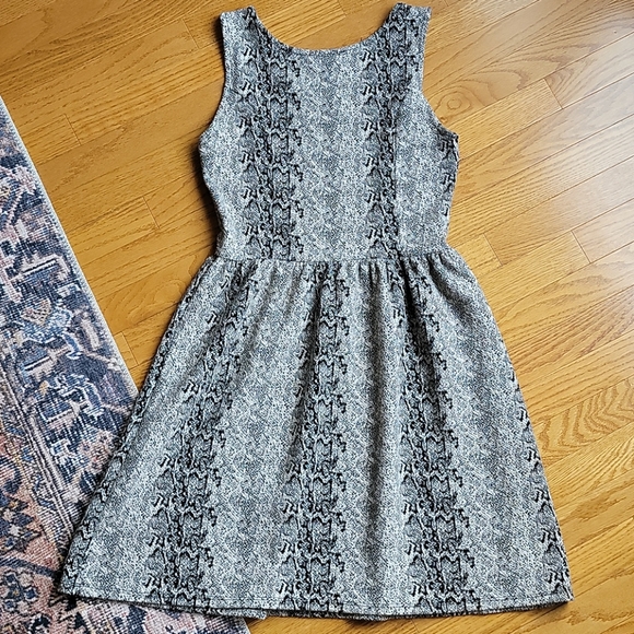 Animal Print Black and Cream Dress - Picture 2 of 6